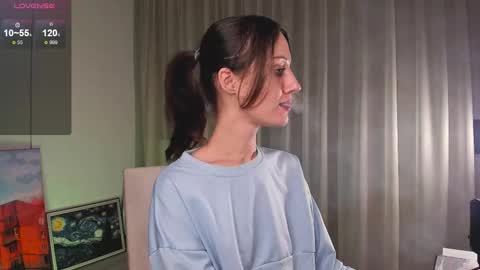 Kira online show from January 2026 01:13:02 PM