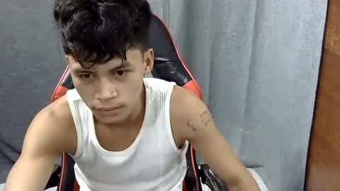 Snapshot of itzme_john chatting on May 2026 11:09:01 PM itzme_john online show from May 2026 11:09:01 PM