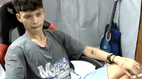 Snapshot of itzme_john chatting on May 2026 01:13:02 AM itzme_john online show from May 2026 01:13:02 AM