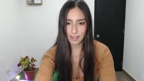 Snapshot of ivanna_angel chatting on October 2025 11:15:01 PM Ivanna angel online show from October 2025 11:15:01 PM