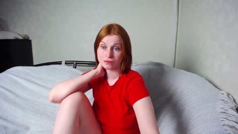 Snapshot of ivoryanne chatting on February 2025 08:03:01 PM Anne online show from February 2025 08:03:01 PM