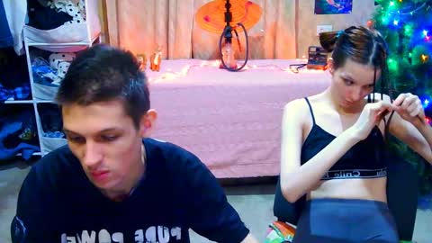 Ivy and Lester online show from December 2024 10:12:01 PM