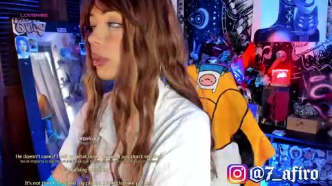 Snapshot of ivy_byte chatting on May 2026 08:37:02 PM - online show from May 2026 08:37:02 PM