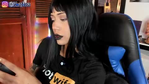 Snapshot of ivy_byte chatting on July 2026 01:05:02 AM - online show from July 2026 01:05:02 AM