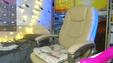 Ivy online show from February 2025 12:21:02 AM