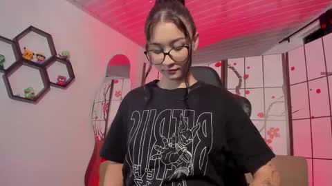 Snapshot of ivy_leister chatting on October 2025 05:20:02 AM Ivy online show from October 2025 05:20:02 AM