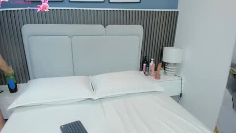 Ivy petit online show from January 2026 07:18:01 PM