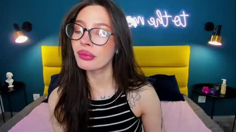 Snapshot of ivydainty chatting on April 2026 01:36:02 AM Ivy online show from April 2026 01:36:02 AM