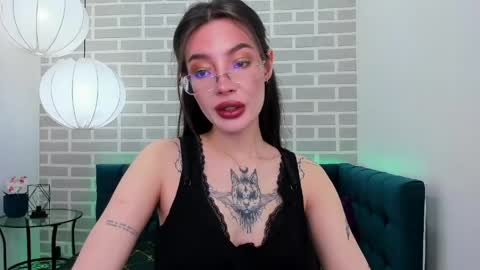 Snapshot of ivydainty chatting on May 2026 01:57:16 AM Ivy online show from May 2026 01:57:16 AM