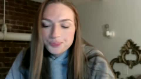 ivygrave online show from December 2025 04:52:01 AM