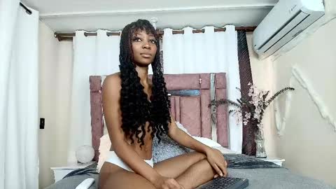 ivyrose_01 online show from May 2026 12:02:01 PM