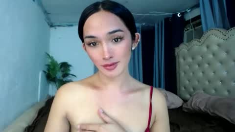 iwillcum4u_ online show from December 2025 01:06:01 PM