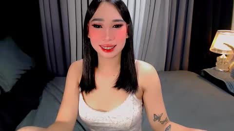 UR LOVELY IYANNA online show from November 2025 07:01:02 PM