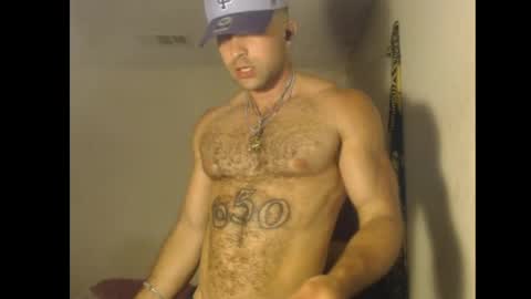 Snapshot of izak144 chatting on June 2026 05:14:01 AM izak144 online show from June 2026 05:14:01 AM