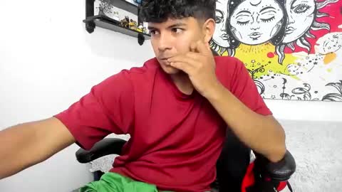 Snapshot of izan_jensen chatting on October 2025 01:23:01 AM Izan online show from October 2025 01:23:01 AM