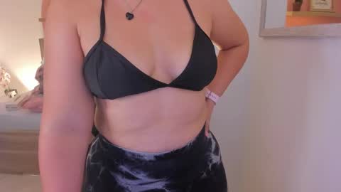 Iza online show from February 2025 02:03:01 AM