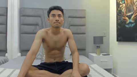 Snapshot of izato chatting on February 2025 11:24:02 AM izato online show from February 2025 11:24:02 AM