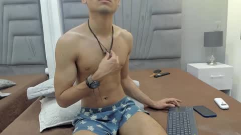 Snapshot of izato chatting on February 2025 05:15:01 PM izato online show from February 2025 05:15:01 PM