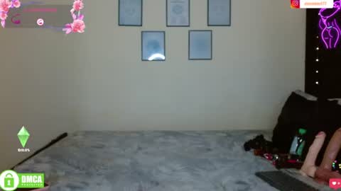 Snapshot of izzabelvalentine chatting on July 2026 08:45:02 PM Izzabel Valentine online show from July 2026 08:45:02 PM