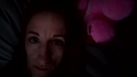 izzycums88 online show from December 2025 02:34:01 PM