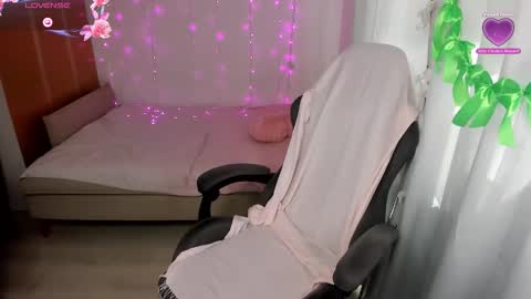 Snapshot of izzyholly chatting on May 2026 02:00:02 PM K A T E I have great pvt hot shows with dildos shows in pantyhose I love to squirt fabulously online show from May 2026 02:00:02 PM