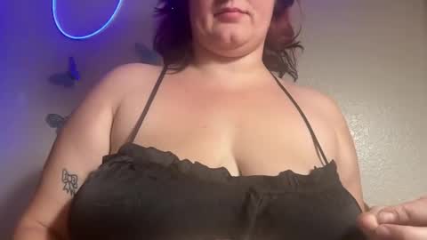 Snapshot of izzyishottttt chatting on September 2025 03:37:02 PM izzyishottttt online show from September 2025 03:37:02 PM