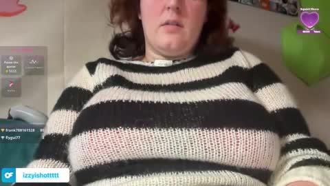 Snapshot of izzyishottttt chatting on November 2025 07:16:02 PM izzyishottttt online show from November 2025 07:16:02 PM