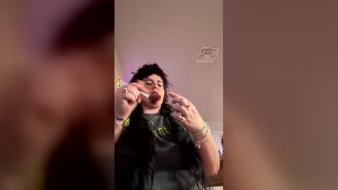 Snapshot of izzyishottttt chatting on February 2026 03:59:02 AM izzyishottttt online show from February 2026 03:59:02 AM