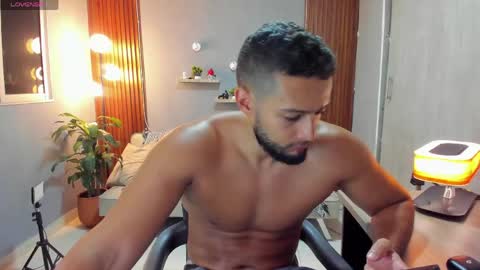 Snapshot of j_calix chatting on May 2026 12:27:01 AM Calix Independient model Insta and twt Calixsnake online show from May 2026 12:27:01 AM