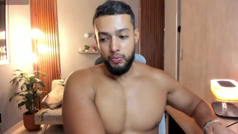 Snapshot of j_calix chatting on May 2026 01:12:01 AM Calix Independient model Insta and twt Calixsnake online show from May 2026 01:12:01 AM