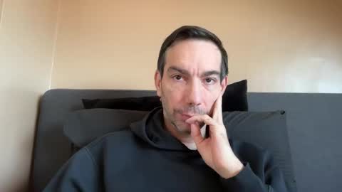 Snapshot of j_dc chatting on September 2025 09:42:02 AM j_dc online show from September 2025 09:42:02 AM