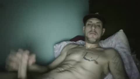 Snapshot of j_lion85 chatting on November 2025 09:32:02 AM j_lion85 online show from November 2025 09:32:02 AM