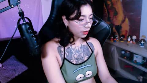 jade 18  online show from November 2025 04:45:02 AM