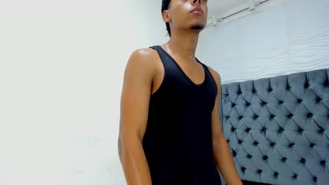 Jacoock online show from November 2025 04:23:01 AM