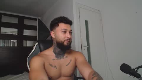 Snapshot of jacezachary chatting on October 2025 10:13:01 AM JaceZachary online show from October 2025 10:13:01 AM