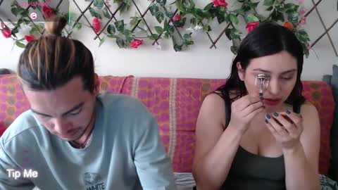 Jack and Emily online show from November 2025 05:04:02 PM