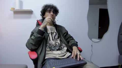 Jackes Taylor online show from October 2025 05:08:01 AM