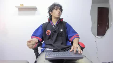 Jackes Taylor online show from October 2025 05:37:01 AM