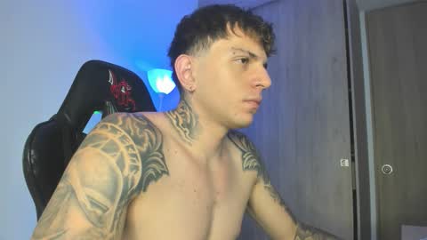 jacobb116 online show from September 2025 12:11:01 AM