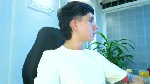 Snapshot of jacobo__parker21 chatting on June 2026 02:14:02 AM jacobo parker online show from June 2026 02:14:02 AM