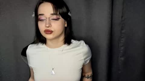 Sofia online show from February 2026 03:40:02 PM