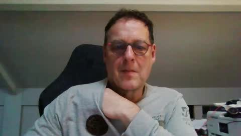 FineAndSimple online show from January 2026 01:37:02 PM