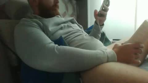 Snapshot of jacuzzi90 chatting on October 2025 03:31:02 PM jacuzzi90 online show from October 2025 03:31:02 PM