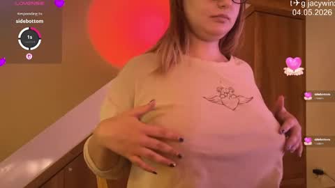 Snapshot of jacywinslat chatting on May 2026 08:10:02 AM jacywinslat online show from May 2026 08:10:02 AM
