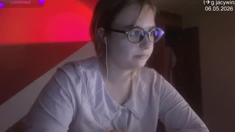 Snapshot of jacywinslat chatting on May 2026 01:05:02 PM jacywinslat online show from May 2026 01:05:02 PM