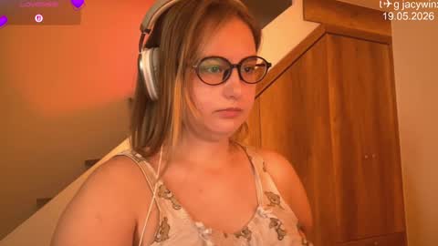 Snapshot of jacywinslat chatting on May 2026 06:42:02 AM jacywinslat online show from May 2026 06:42:02 AM