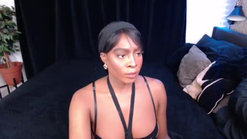 Jade online show from October 2025 07:35:02 PM