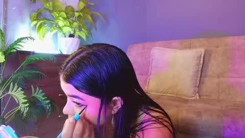 Snapshot of jade_brunnette chatting on June 2026 08:09:01 PM Jade Brunete online show from June 2026 08:09:01 PM