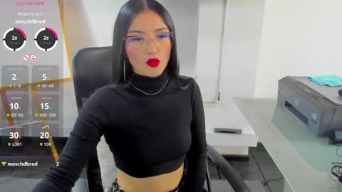 jade_connor online show from May 2026 08:40:02 PM