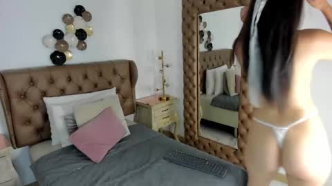 jade esmeralda online show from October 2025 07:57:02 PM